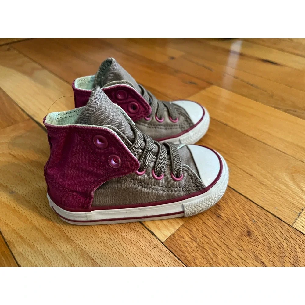 Converse‎ Girls Chuck Taylor All Star Easy HI For Baby Size 5